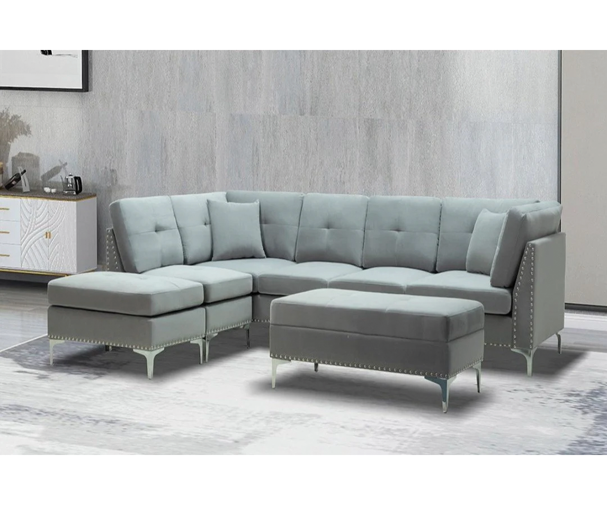 Cynthia - SECTIONAL